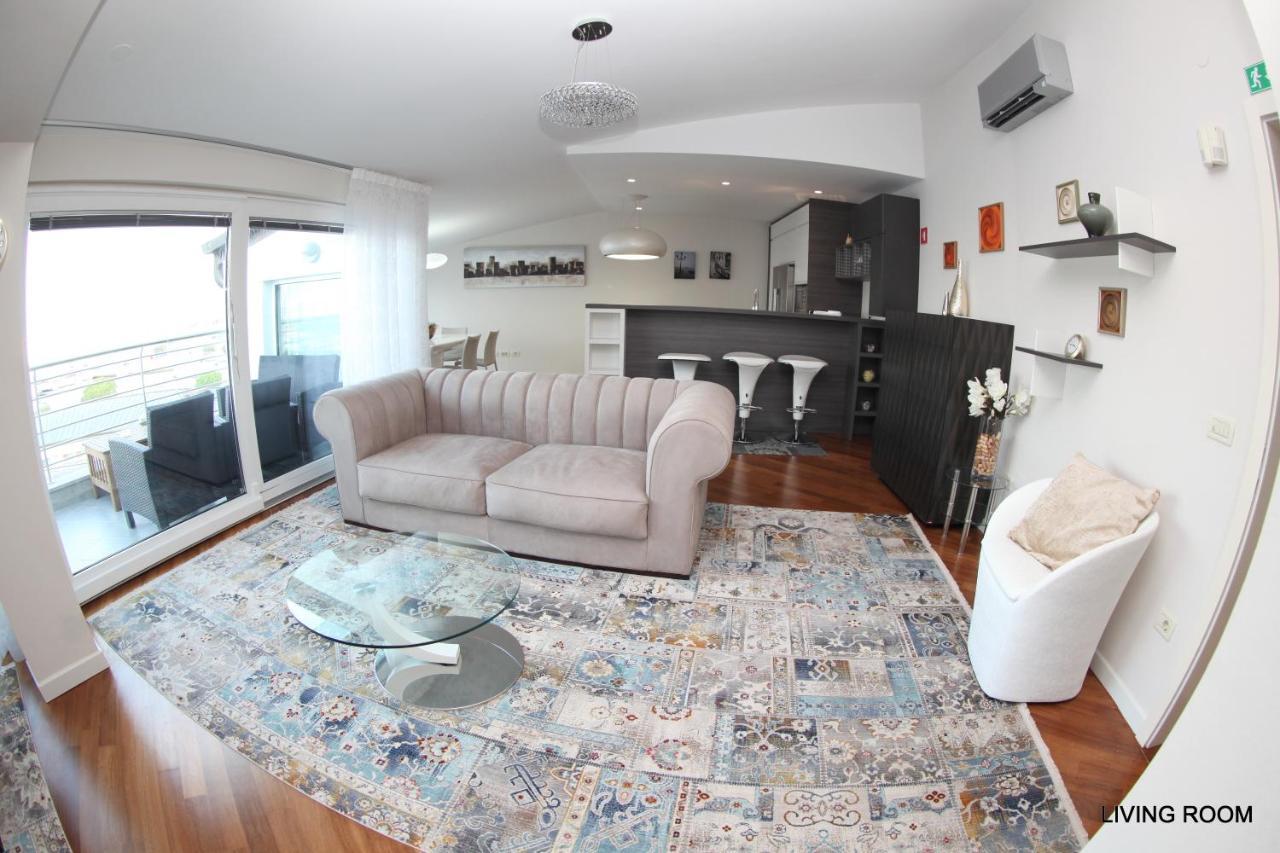 Luxury Marina View Apartment Изола Экстерьер фото