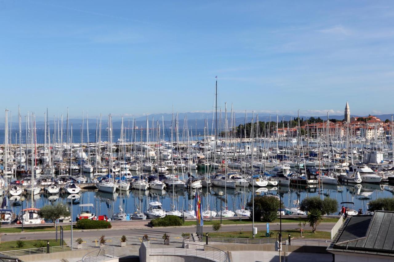 Luxury Marina View Apartment Изола Экстерьер фото