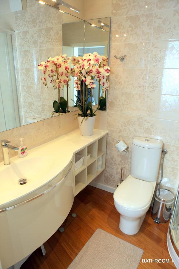 Luxury Marina View Apartment Изола Экстерьер фото