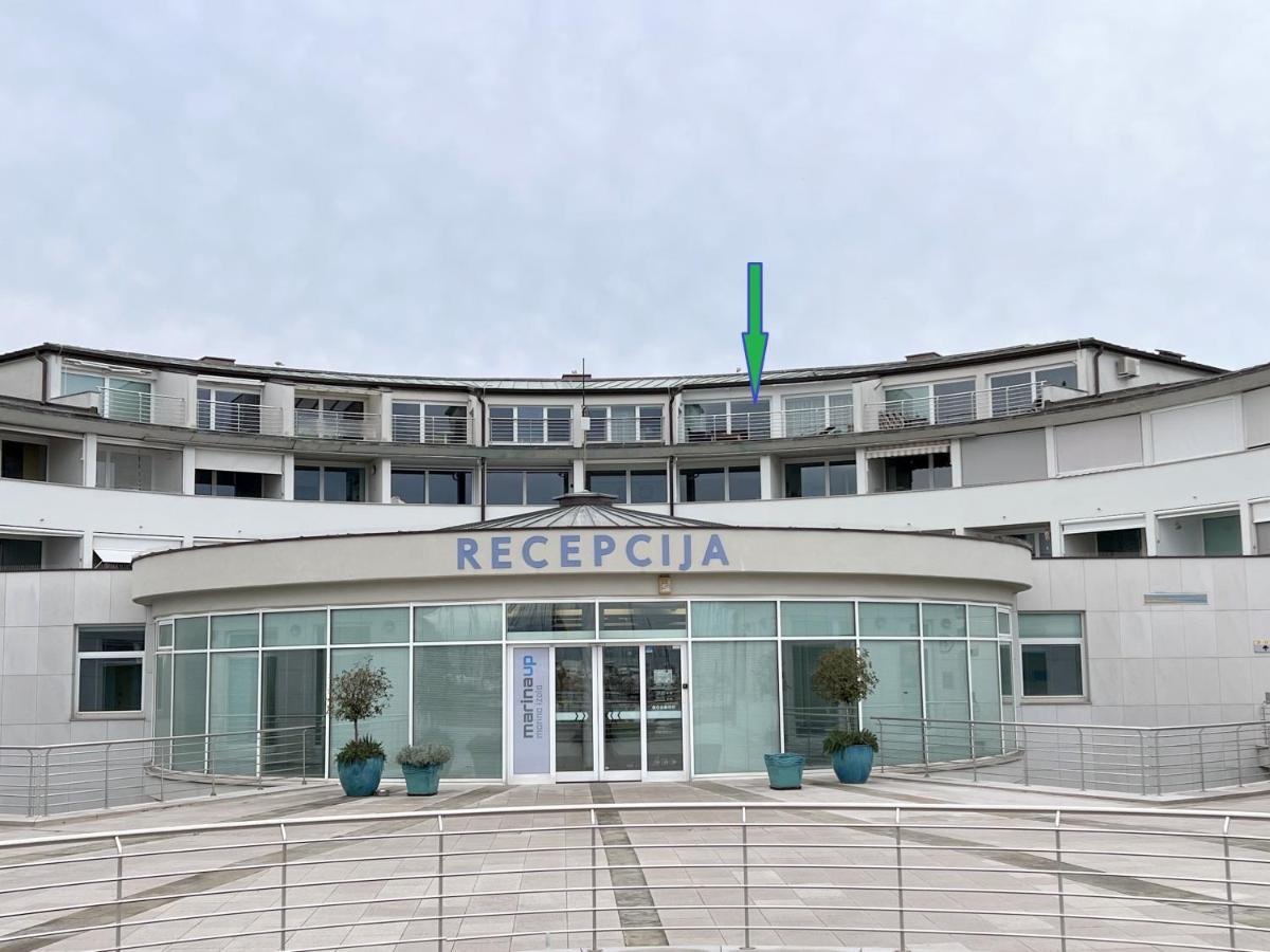 Luxury Marina View Apartment Изола Экстерьер фото